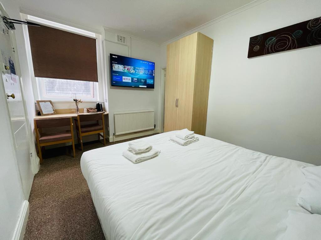 Star Hotel, South Leicester Eksteriør bilde