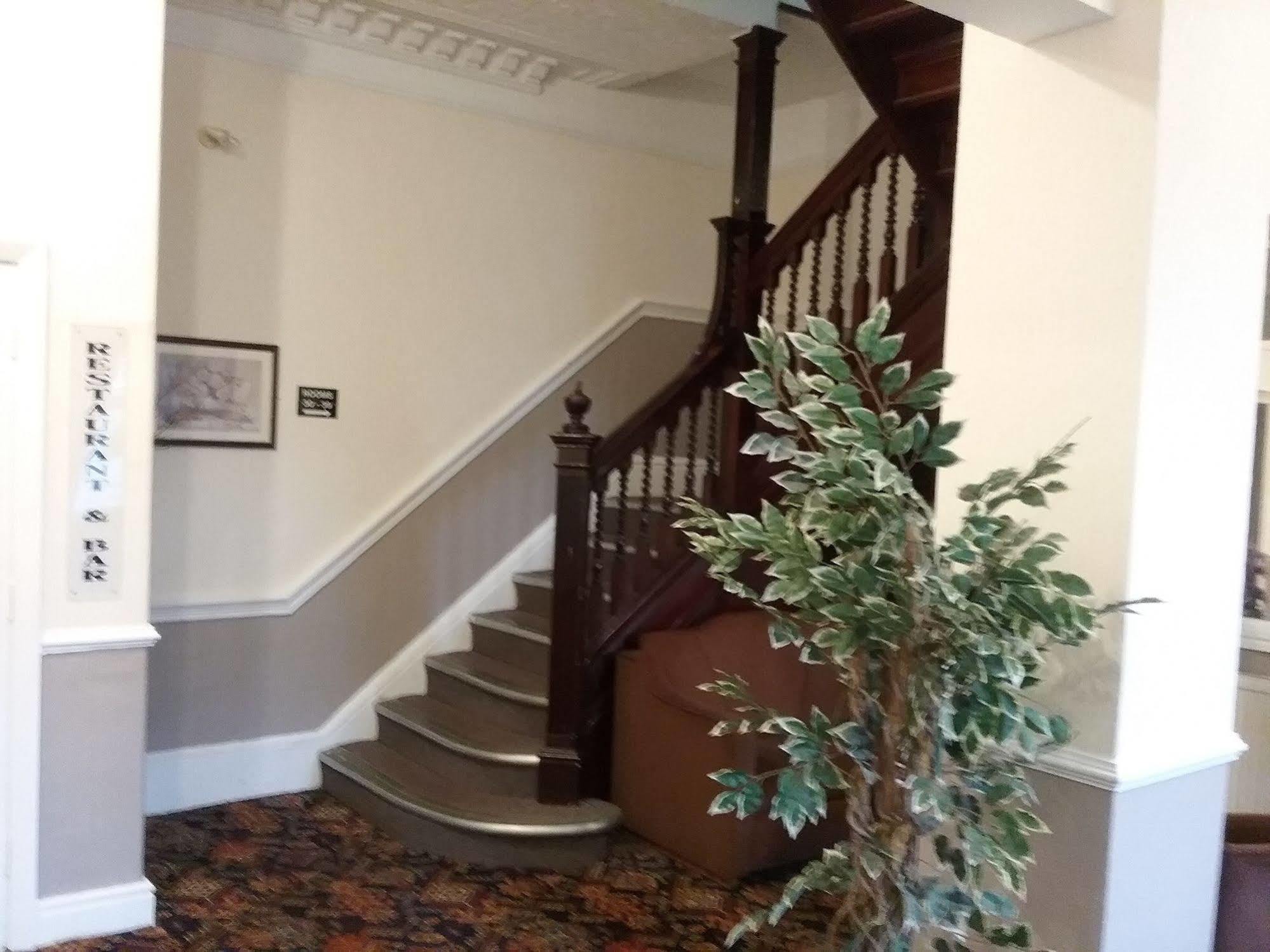 Star Hotel, South Leicester Eksteriør bilde